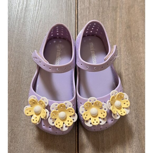 Lilac Floral Furadinha Mini Melissa - Picture 2 of 7